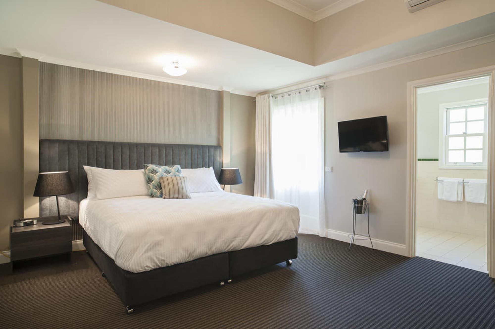 Hotel Oscar'S On The Yarra Warburton Exterior foto