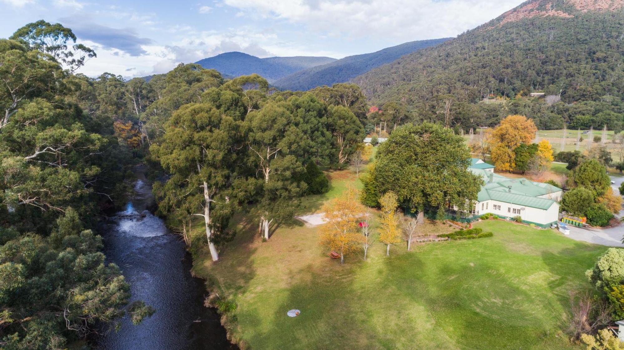 Hotel Oscar'S On The Yarra Warburton Exterior foto