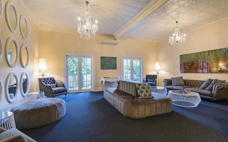 Hotel Oscar'S On The Yarra Warburton Restaurant foto